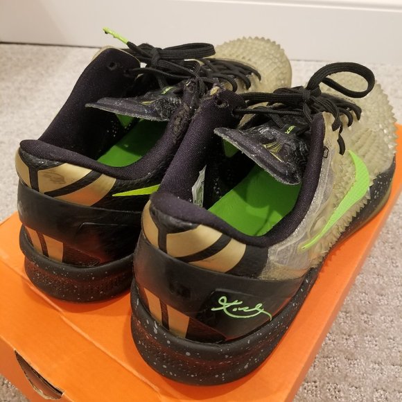 Nike Kobe 8 SS Christmas (2013) - Size 11.5 main image 7